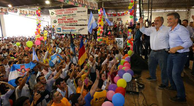 En Corrientes Macri prometi un segundo puente con Chaco