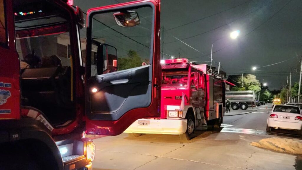 Incendio en una fábrica de papas fritas de Lanús