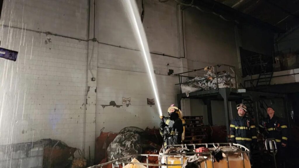 Incendio en una fábrica de papas fritas de Lanús