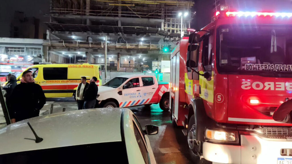 Evacuaron un edificio en Lanús